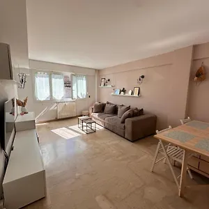 spacieux-deux-pieces.fr-provencehotel.com/