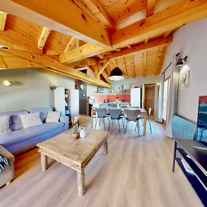 carrnot-chalet-3-bedroom-in-the-heart-of-annecy.hotels-rhonealpes.com/
